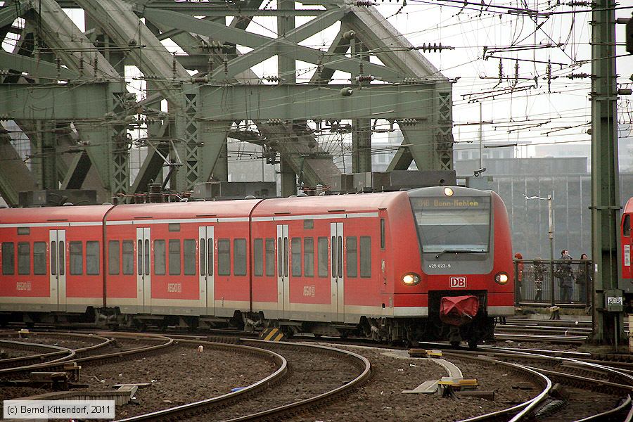 Deutsche Bahn - 425023-9
/ Bild: db4250239_bk1102260189.jpg
