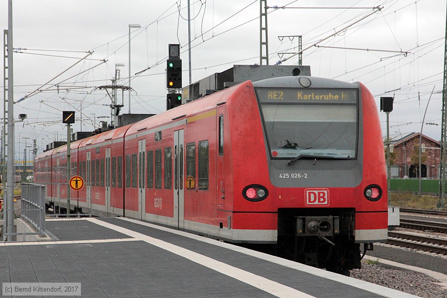 Deutsche Bahn - 425026-2
/ Bild: db4250262_bk1710020022.jpg