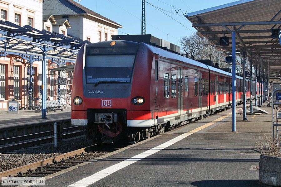 Deutsche Bahn - 425032-0
/ Bild: db4250320_cw0802090128.jpg
