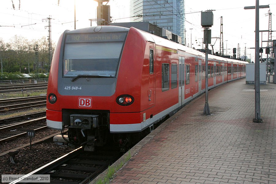 Deutsche Bahn - 425049-4
/ Bild: db4250494_bk1004210080.jpg