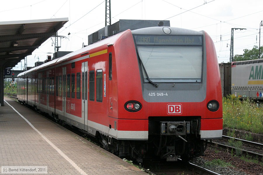 Deutsche Bahn - 425049-4
/ Bild: db4250494_bk1107060037.jpg