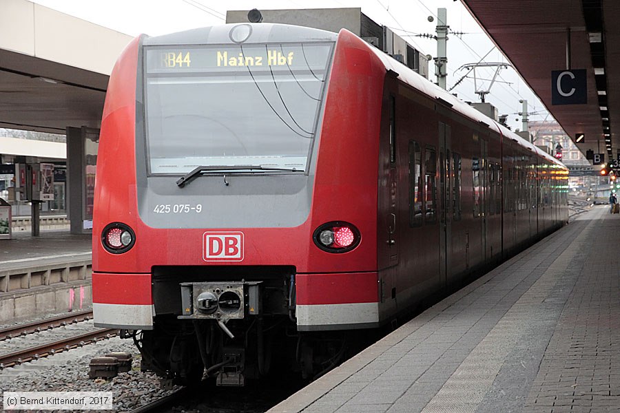 Deutsche Bahn - 425075-9
/ Bild: db4250759_bk1701040027.jpg