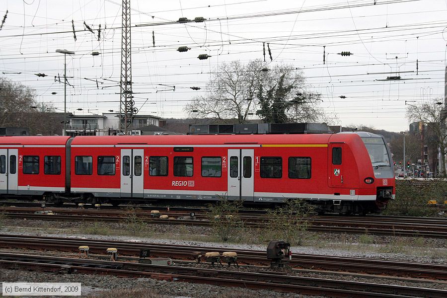 Deutsche Bahn - 425064-3
/ Bild: db4250643_bk0911250050.jpg