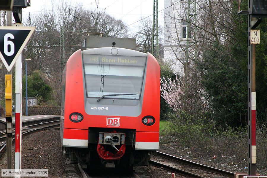 Deutsche Bahn - 425067-6
/ Bild: db4250676_bk0803120020.jpg