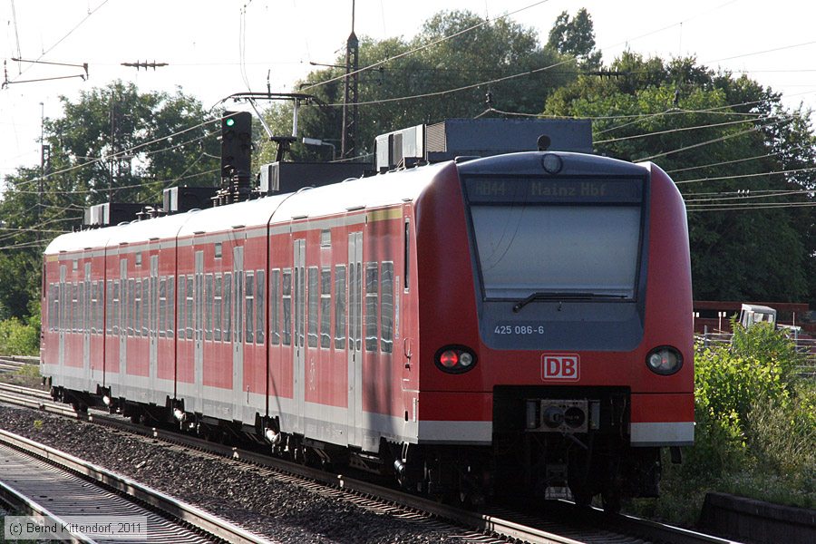 Deutsche Bahn - 425086-6
/ Bild: db4250866_bk1107180046.jpg