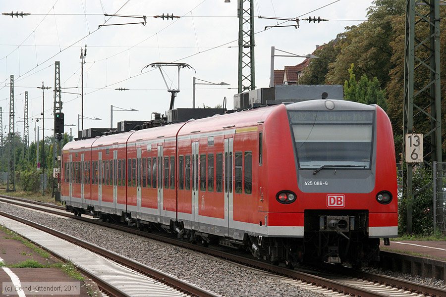Deutsche Bahn - 425086-6
/ Bild: db4250866_bk1107270069.jpg