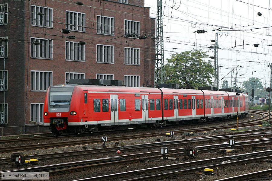 Deutsche Bahn - 425097-3
/ Bild: db4250973_bk0710030175.jpg