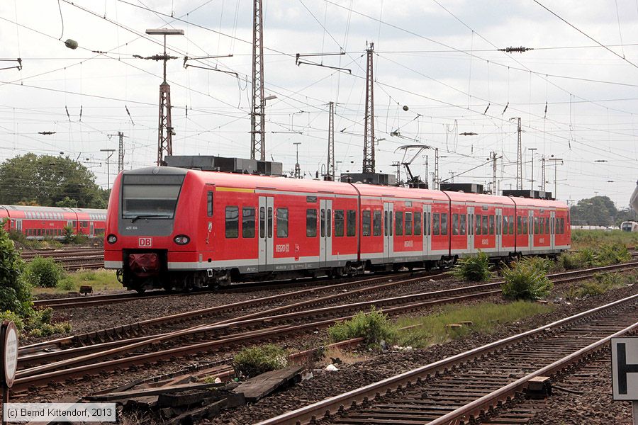 Deutsche Bahn - 425 104
/ Bild: db4251047_bk1309010083.jpg