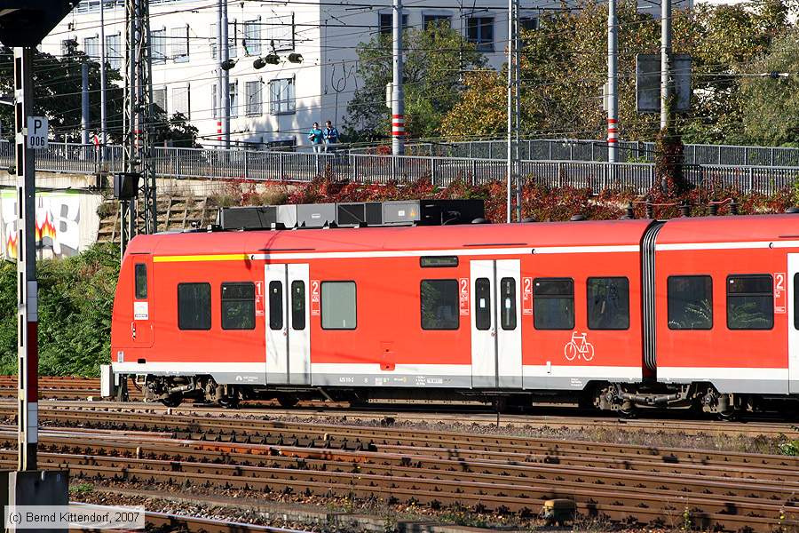 Deutsche Bahn - 425111-2
/ Bild: db4251112_bk0709300040.jpg