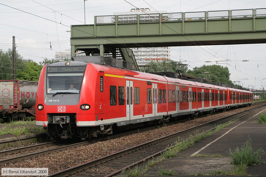 Deutsche Bahn - 425114-6
/ Bild: db4251146_bk0806030004.jpg