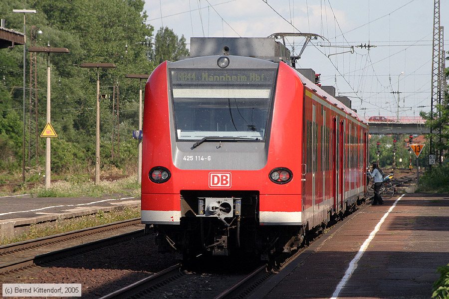 Deutsche Bahn - 425114-6
/ Bild: db4251146_e0021312.jpg