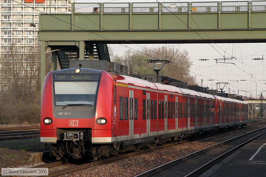 Deutsche Bahn - 425115-3
/ Bild: db4251153_bk0604060004.jpg