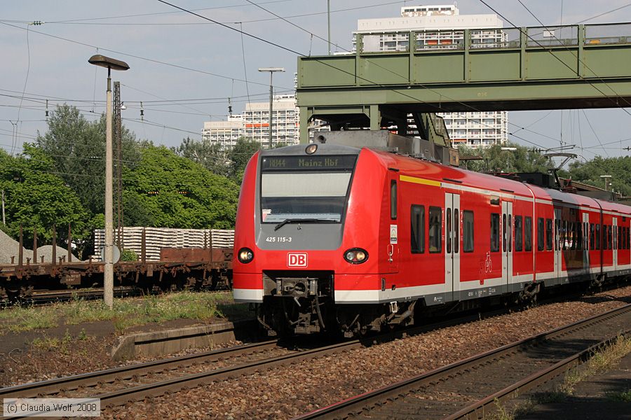 Deutsche Bahn - 425115-3
/ Bild: db4251153_cw0806100025.jpg