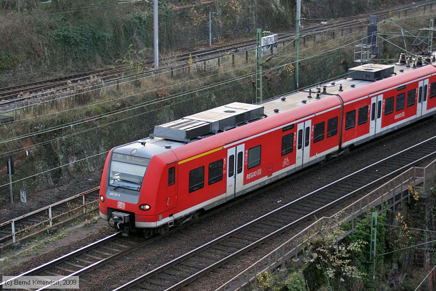 Deutsche Bahn - 425127-8
/ Bild: db4251278_bk0911200173.jpg