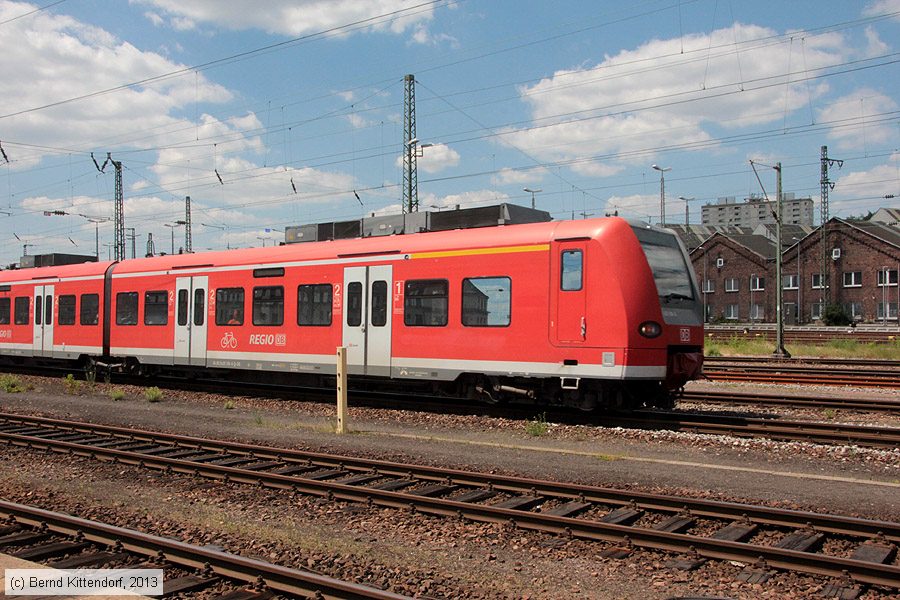 Deutsche Bahn - 425128-6
/ Bild: db4251286_bk1306060024.jpg