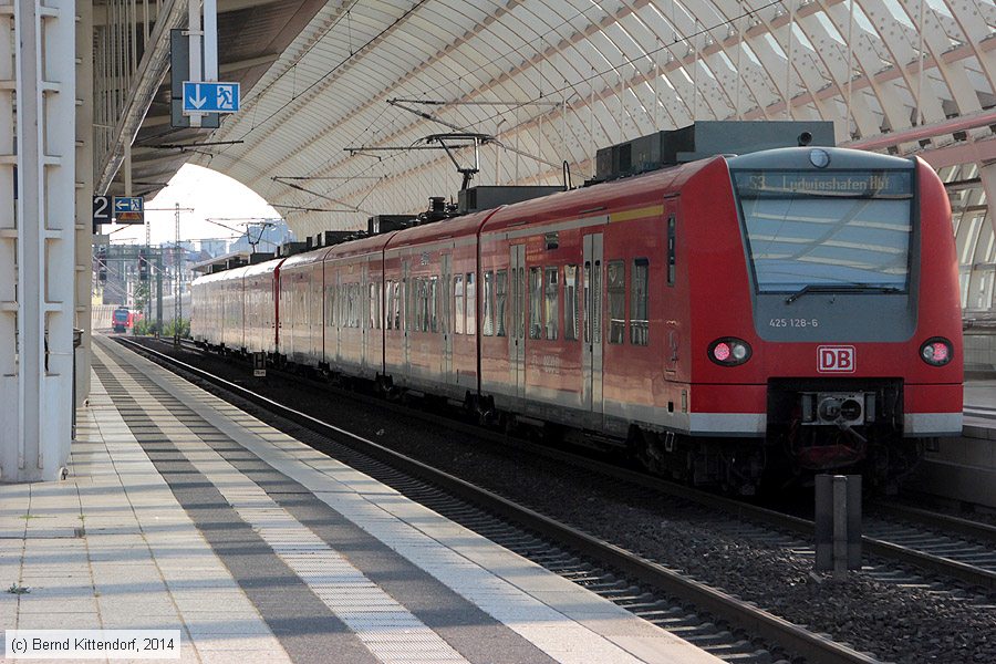 Deutsche Bahn - 425128-6
/ Bild: db4251286_bk1406120028.jpg