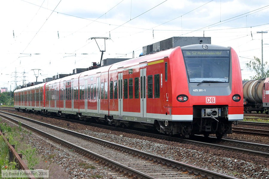 Deutsche Bahn - 425201-1
/ Bild: db4252011_bk0606020075.jpg