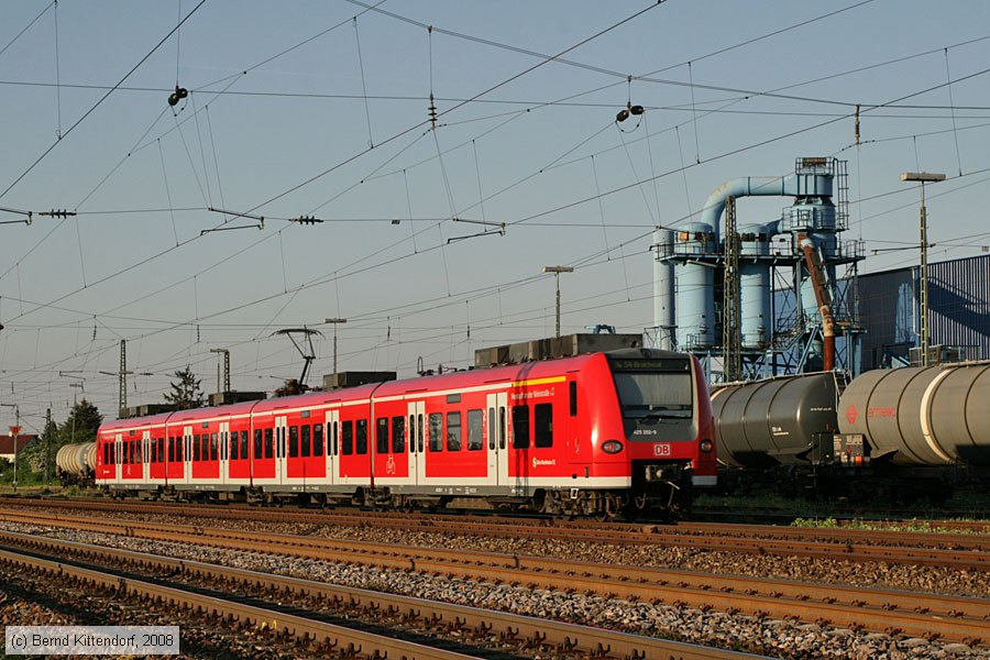 Deutsche Bahn - 425202-9
/ Bild: db4252029_bk0805080050.jpg