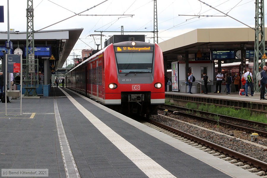 Deutsche Bahn - 425202-9
/ Bild: db4252029_bk2107080047.jpg