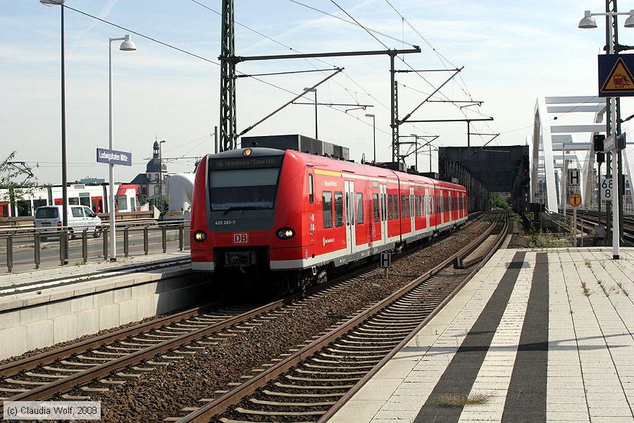 Deutsche Bahn - S-Bahn Rhein Neckar - 425203-7
/ Bild: db4252037_cw0807100047.jpg