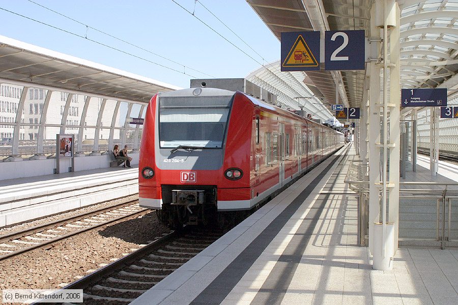 Deutsche Bahn - 425204-5
/ Bild: db4252045_bk0606120015.jpg