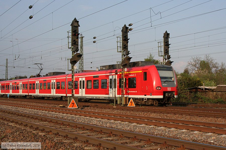 Deutsche Bahn - 425204-5
/ Bild: db4252045_bk0904140064.jpg