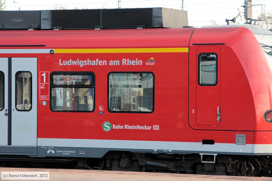 Deutsche Bahn - 425207-8
/ Bild: db4252078_bk1204020007.jpg