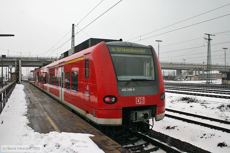 Deutsche Bahn - 425208-6
/ Bild: db4252086_e0014047.jpg