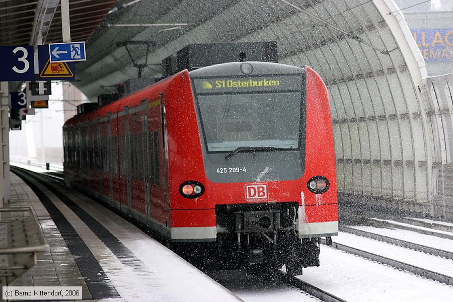 Deutsche Bahn - S-Bahn Rhein Neckar - 425209-4
/ Bild: db4252094_bk0603030014.jpg