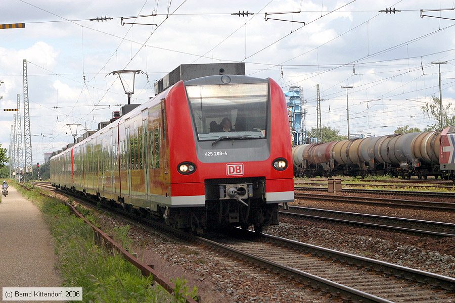 Deutsche Bahn - S-Bahn Rhein Neckar - 425209-4
/ Bild: db4252094_bk0606020060.jpg