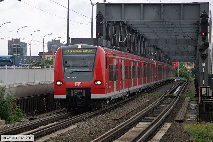 Deutsche Bahn - S-Bahn Rhein Neckar - 425209-4
/ Bild: db4252094_cw0906150008.jpg
