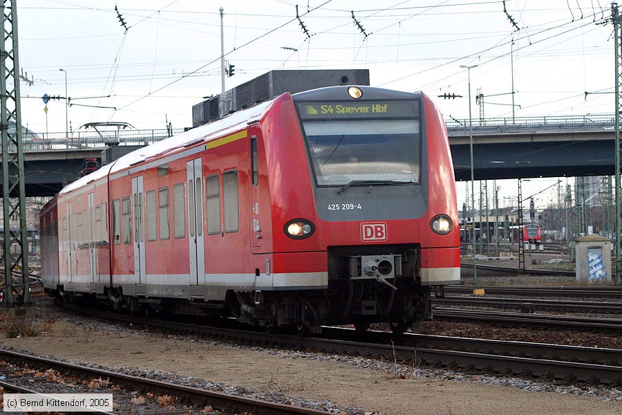 Deutsche Bahn - S-Bahn Rhein Neckar - 425209-4
/ Bild: db4252094_e0012926.jpg