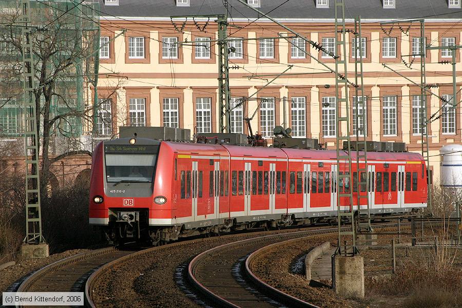 Deutsche Bahn - S-Bahn Rhein Neckar - 425210-2
/ Bild: db4252102_e0025857.jpg