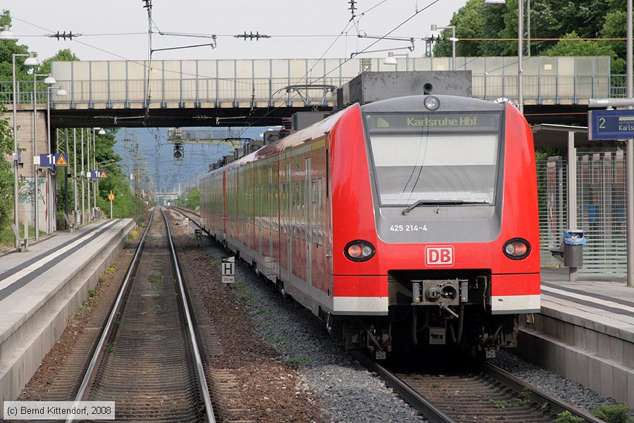 Deutsche Bahn - S-Bahn Rhein Neckar - 425214-4
/ Bild: db4252144_bk0805250281.jpg