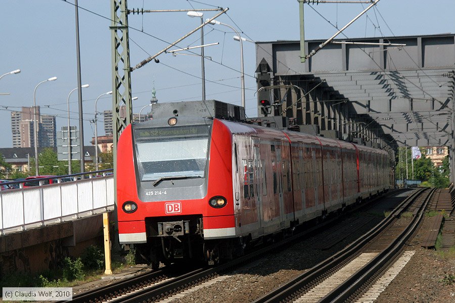 Deutsche Bahn - S-Bahn Rhein Neckar - 425214-4
/ Bild: db4252144_cw1005210088.jpg