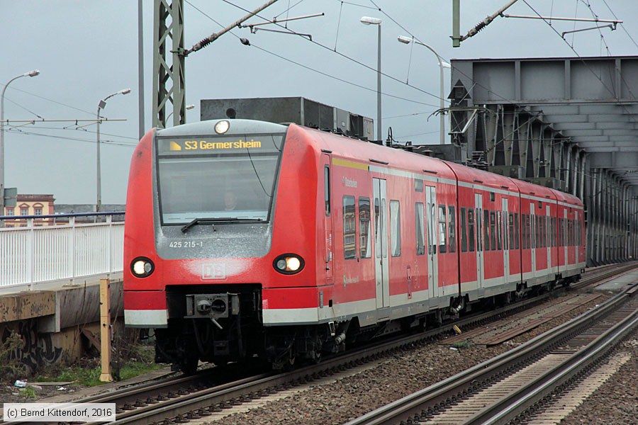 Deutsche Bahn - 425215-1
/ Bild: db4252151_bk1601150005.jpg