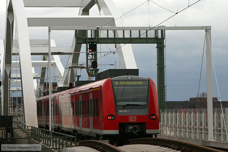 Deutsche Bahn - 425215-1
/ Bild: db4252151_e0001090.jpg