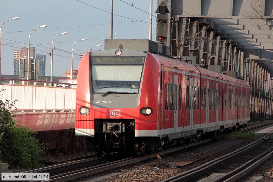 Deutsche Bahn - S-Bahn Rhein Neckar - 425216-9
/ Bild: db4252169_bk1306120133.jpg
