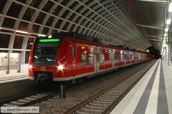 Deutsche Bahn - S-Bahn Rhein Neckar - 425217-7
/ Bild: db4252177_e0000899.jpg