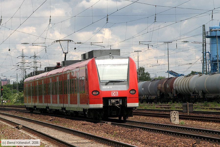 Deutsche Bahn - S-Bahn Rhein Neckar - 425218-5
/ Bild: db4252185_bk0606020057.jpg