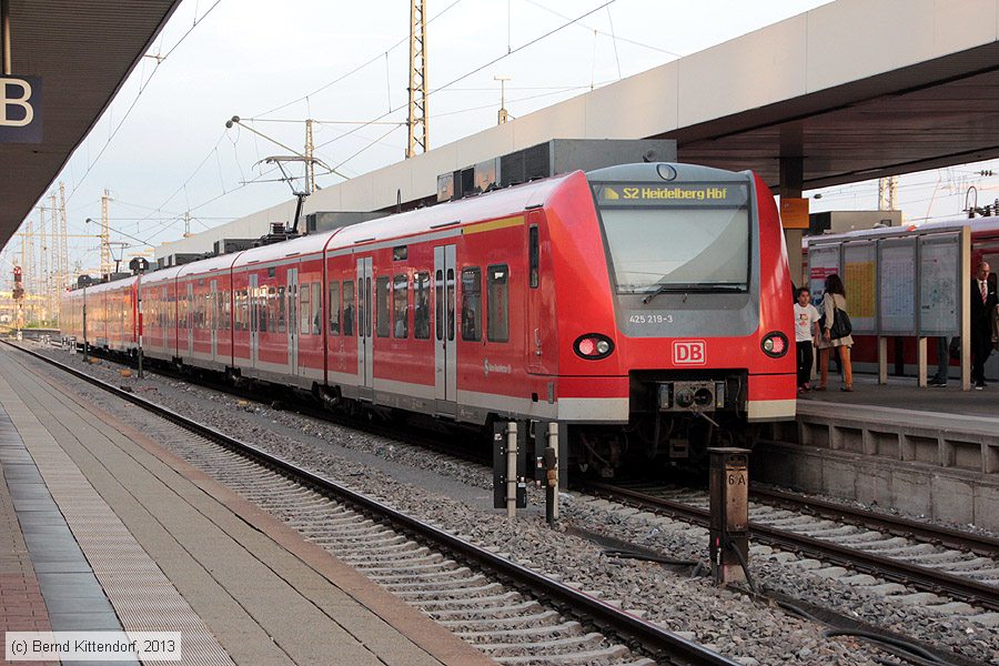 Deutsche Bahn - 425219-3
/ Bild: db4252193_bk1309270002.jpg