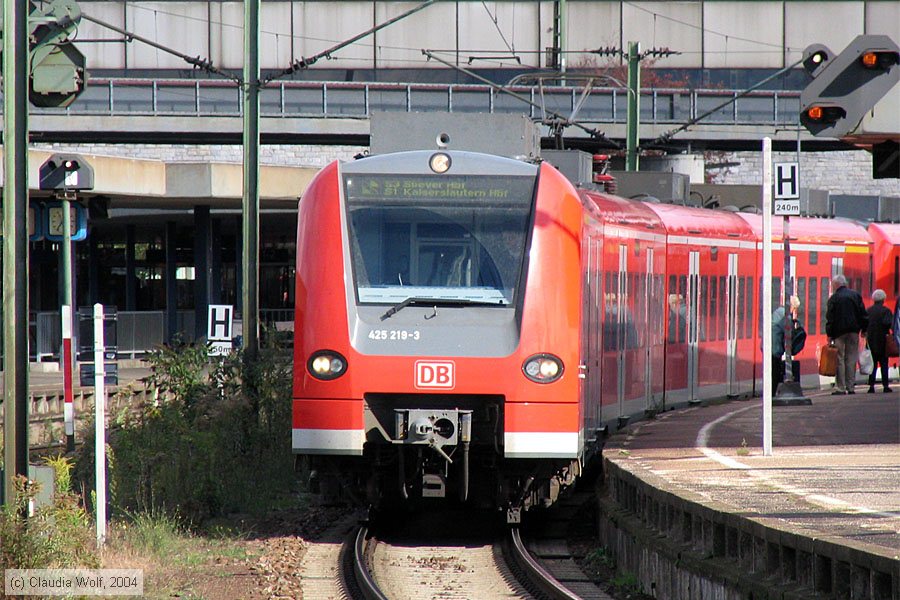 Deutsche Bahn - 425219-3
/ Bild: db4252193_cw004144.jpg Deutsche Bahn - 425219-3
/ Bild: db4252193_cw004144.jpg