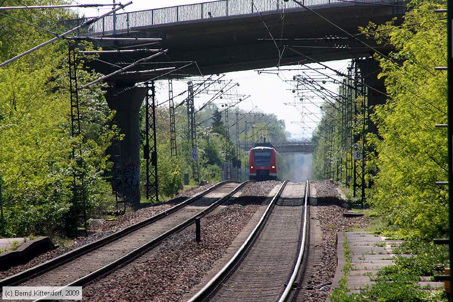 Deutsche Bahn - 425220-1
/ Bild: db4252201_bk0904250070.jpg