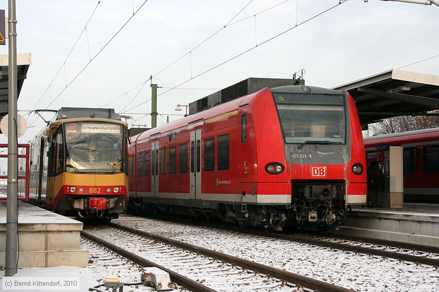 Deutsche Bahn - 425221-9
/ Bild: db4252219_bk1012160003.jpg