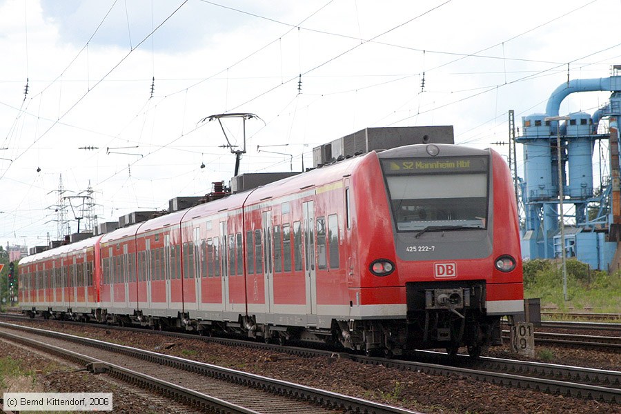 Deutsche Bahn - S-Bahn Rhein Neckar - 425222-7
/ Bild: db4252227_bk0606020112.jpg