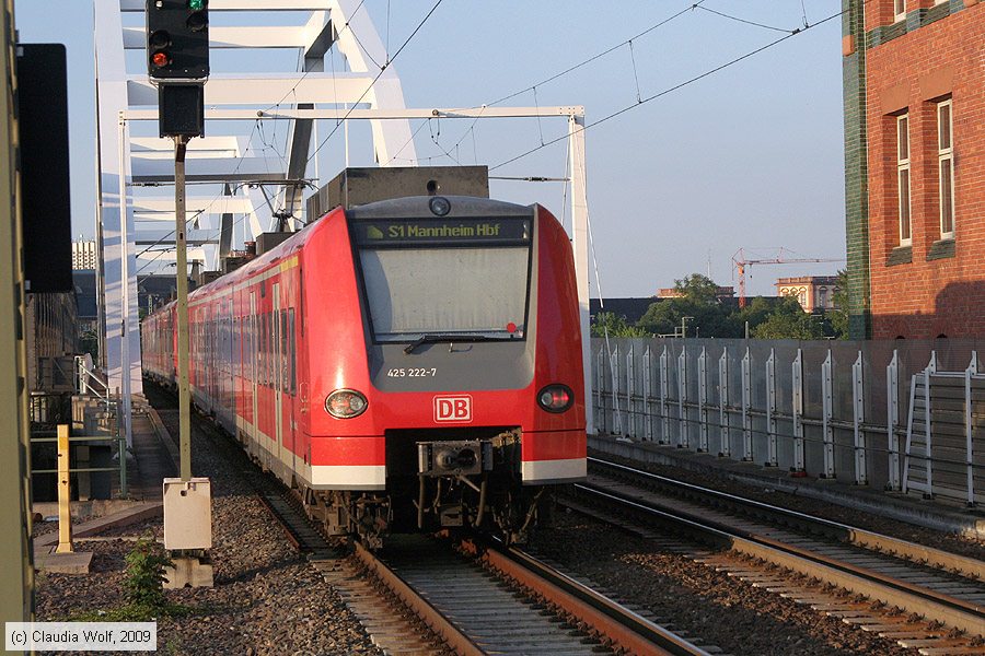 Deutsche Bahn - S-Bahn Rhein Neckar - 425222-7
/ Bild: db4252227_cw0906130018.jpg Deutsche Bahn - S-Bahn Rhein Neckar - 425222-7
/ Bild: db4252227_cw0906130018.jpg
