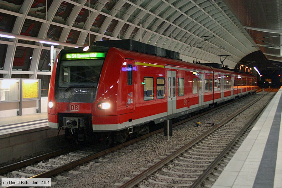 Deutsche Bahn - S-Bahn Rhein Neckar - 425222-7
/ Bild: db4252227_e0001353.jpg Deutsche Bahn - S-Bahn Rhein Neckar - 425222-7
/ Bild: db4252227_e0001353.jpg