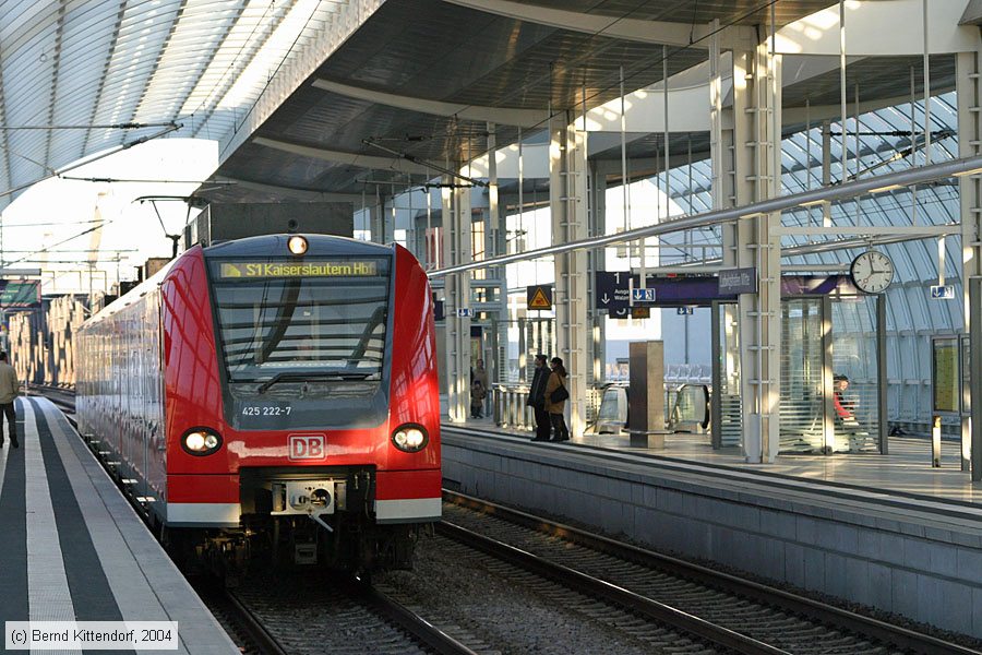 Deutsche Bahn - S-Bahn Rhein Neckar - 425222-7
/ Bild: db4252227_e0011863.jpg