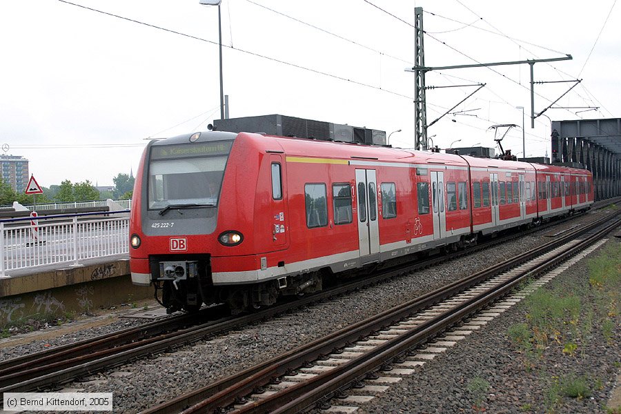 Deutsche Bahn - S-Bahn Rhein Neckar - 425222-7
/ Bild: db4252227_e0018590.jpg