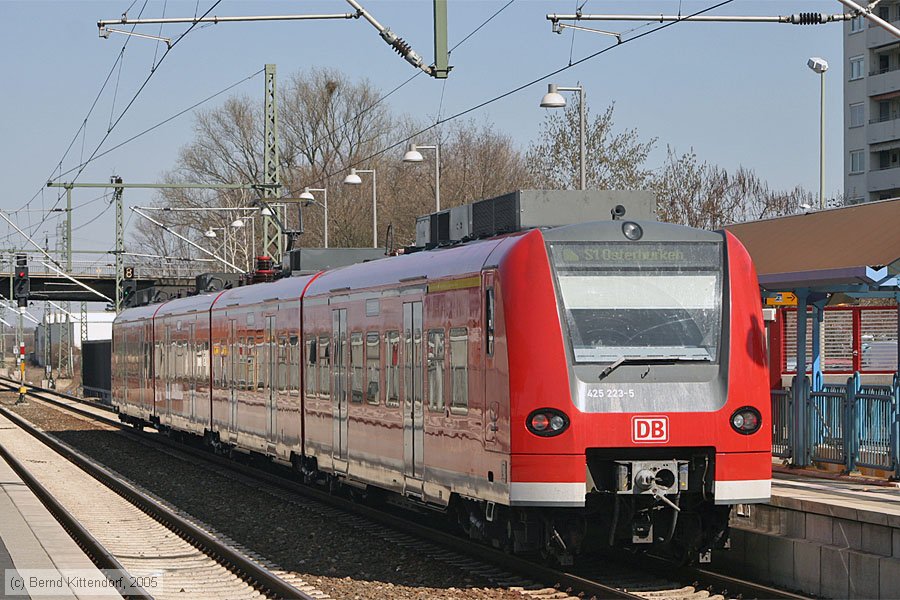 Deutsche Bahn - 425223-5
/ Bild: db4252235_e0015271.jpg